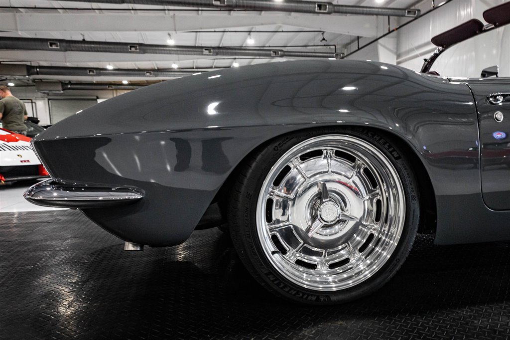 1961 Chevrolet Corvette 42