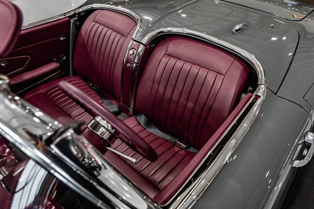 1961 Chevrolet Corvette 46