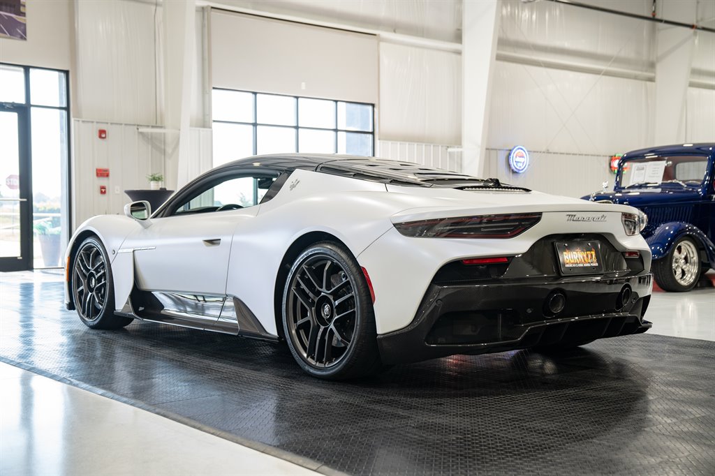 2022 Maserati MC20 7