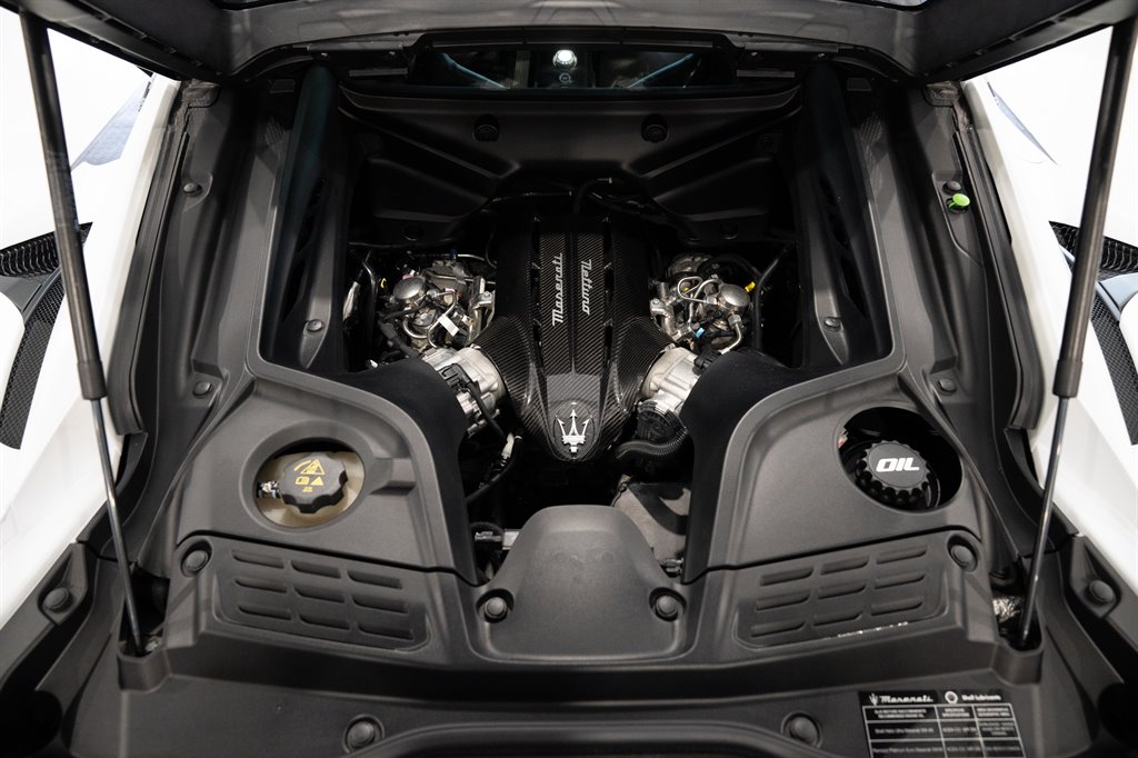 2022 Maserati MC20 73