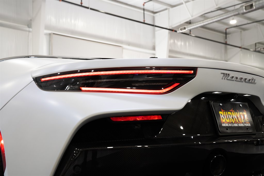 2022 Maserati MC20 43