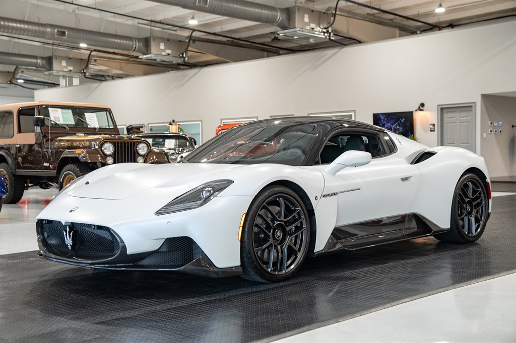 2022 Maserati MC20 2