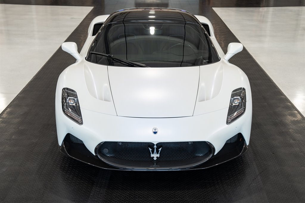 2022 Maserati MC20 27