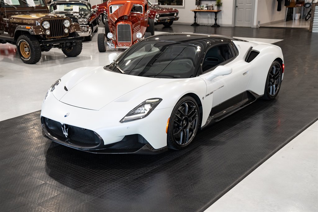 2022 Maserati MC20 4