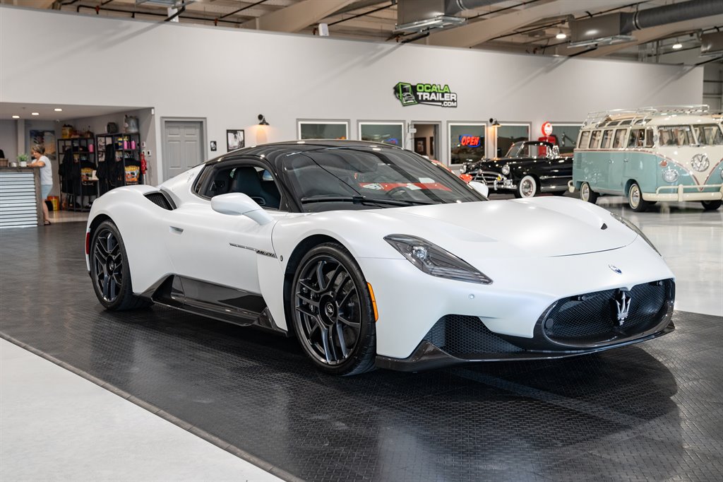 2022 Maserati MC20 15