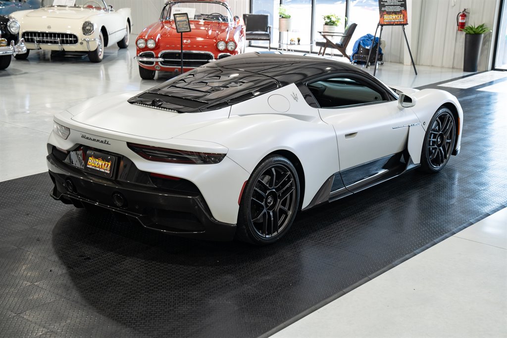 2022 Maserati MC20 12