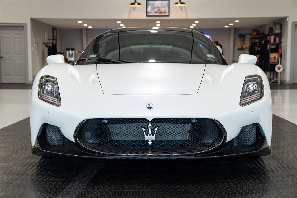 2022 Maserati MC20 18