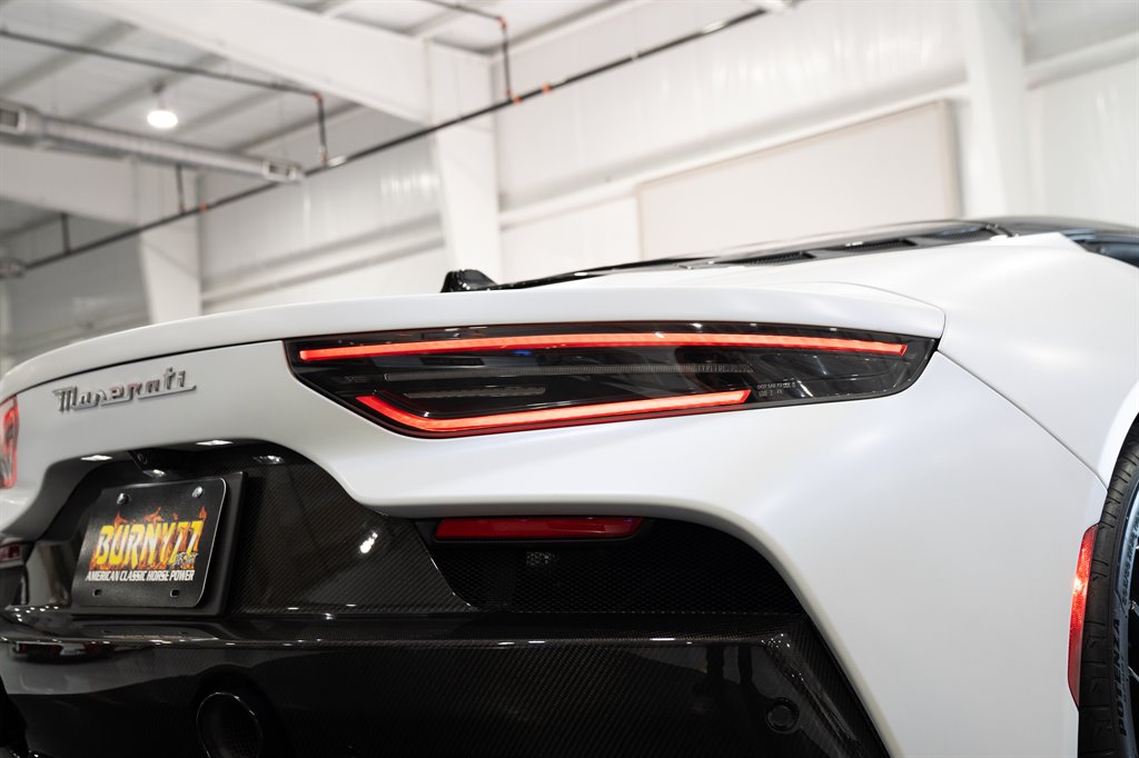 2022 Maserati MC20 44