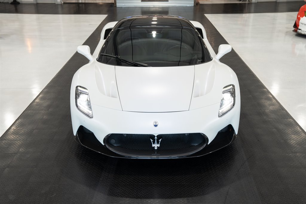 2022 Maserati MC20 28