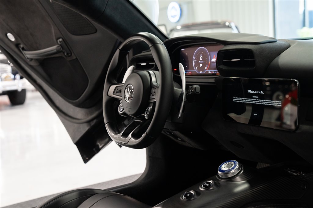 2022 Maserati MC20 63