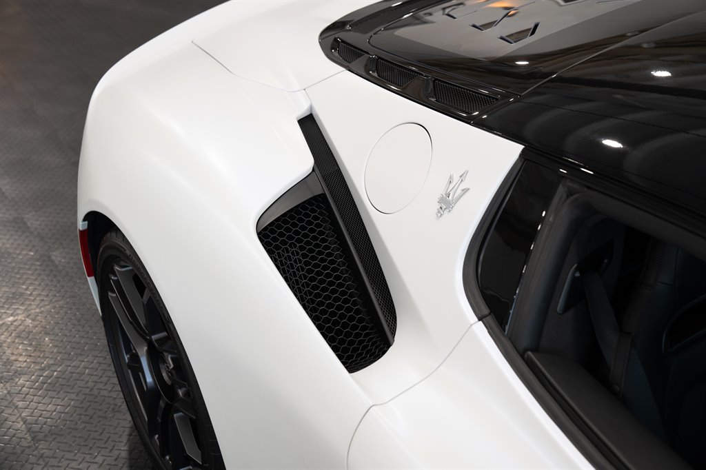 2022 Maserati MC20 39