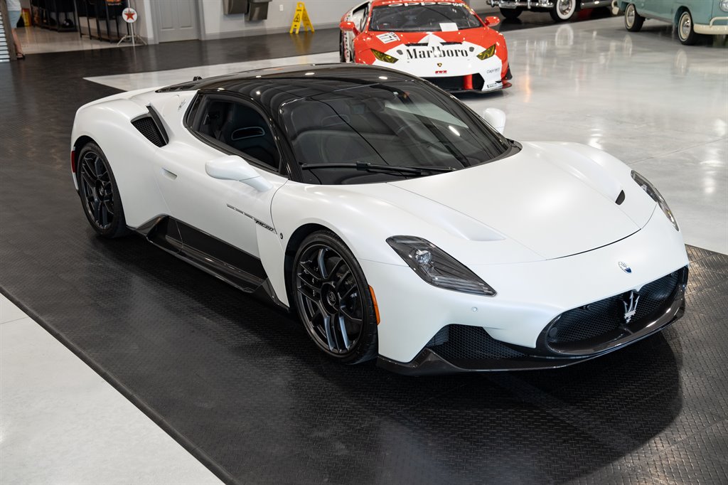 2022 Maserati MC20 16