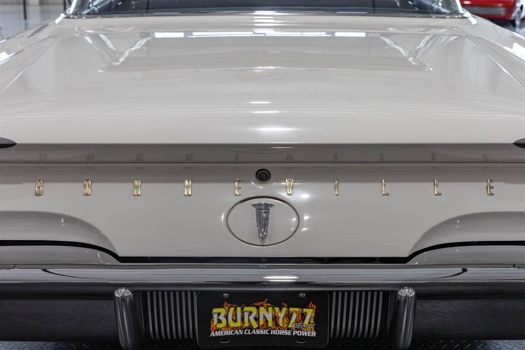 1960 Pontiac Bonneville 31