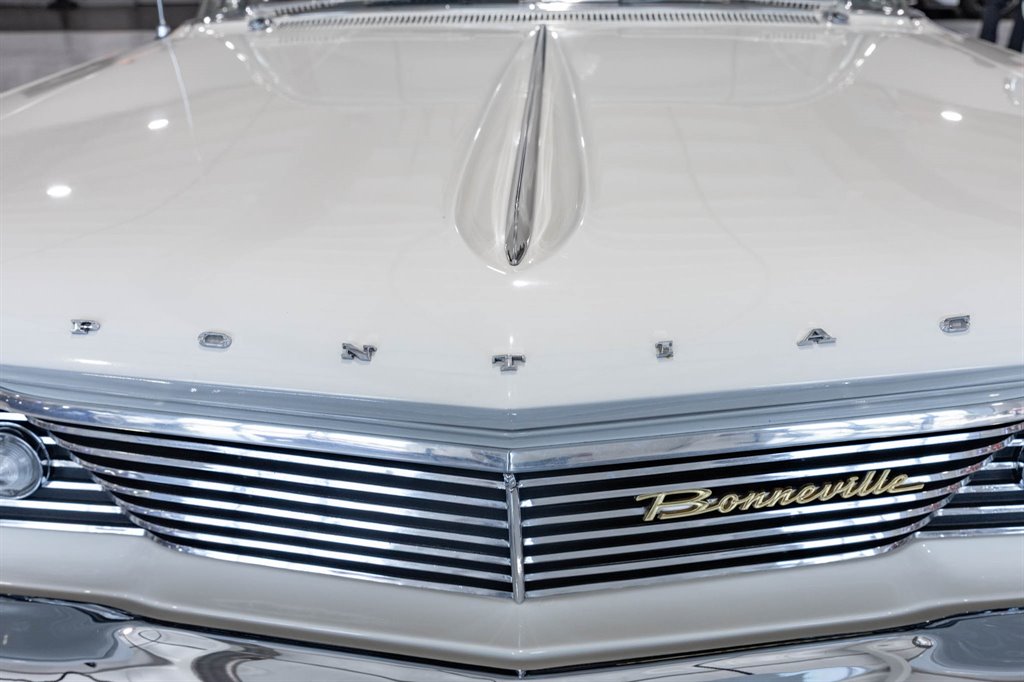 1960 Pontiac Bonneville 20