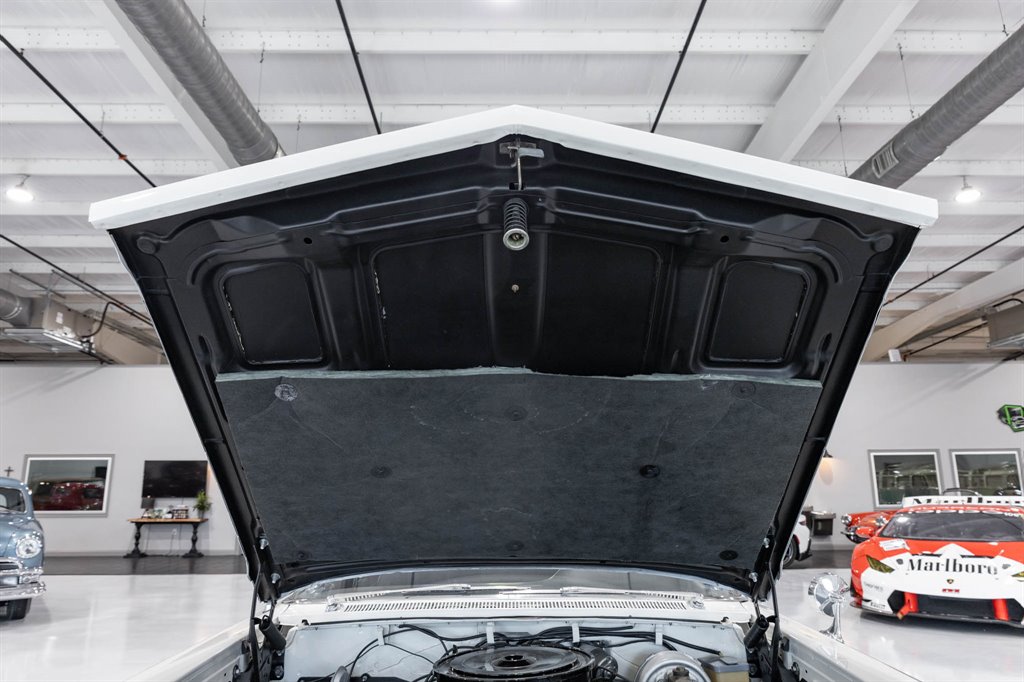 1960 Pontiac Bonneville 63