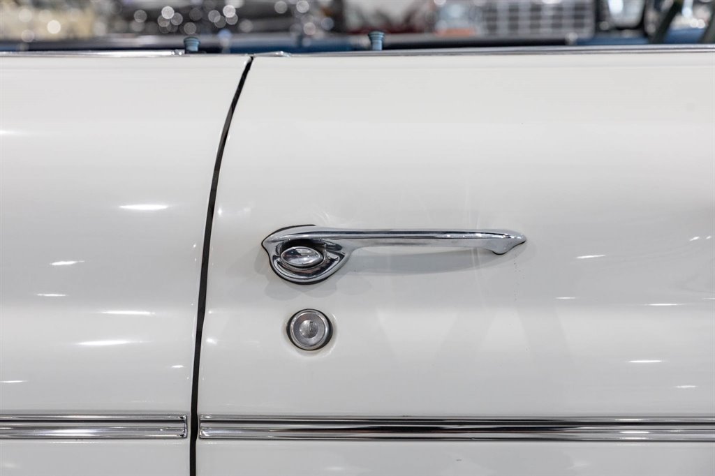 1960 Pontiac Bonneville 27