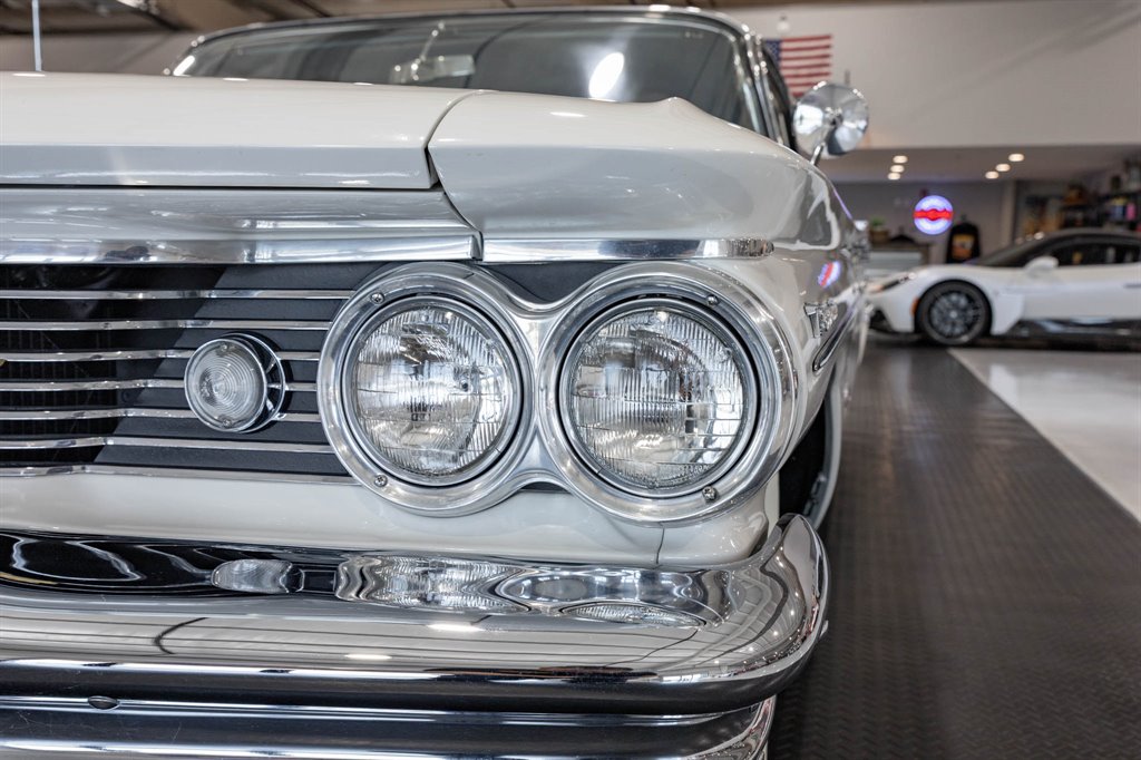 1960 Pontiac Bonneville 17