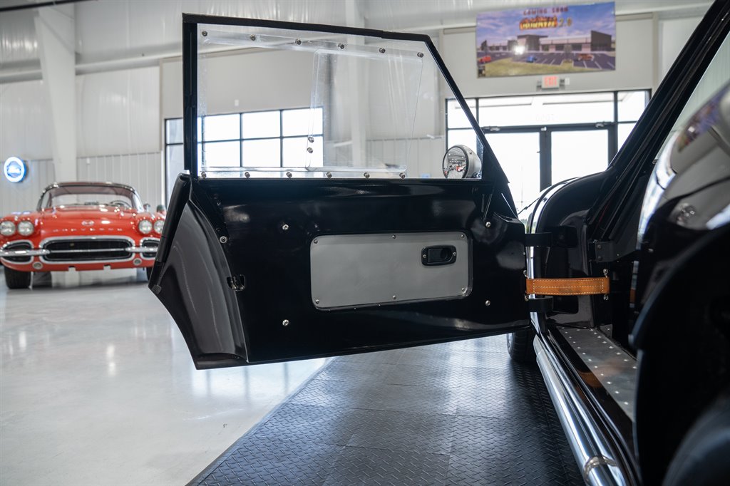 1965 Factory Five Type 65 42