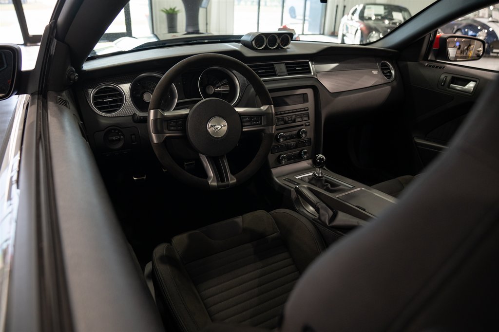 2012 Ford Mustang 42
