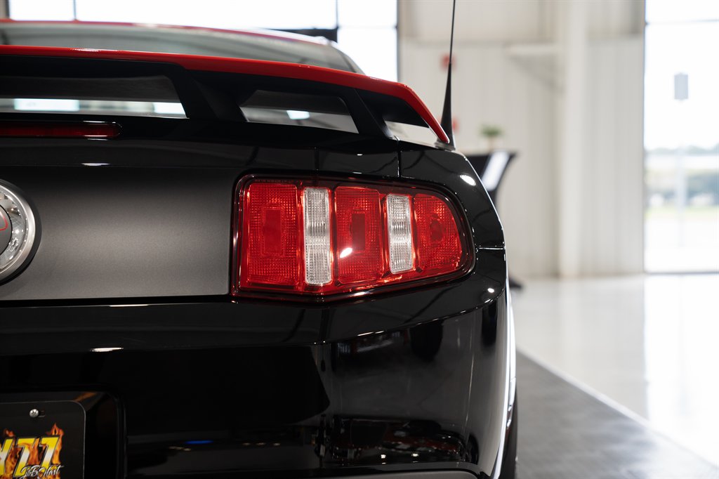 2012 Ford Mustang 32