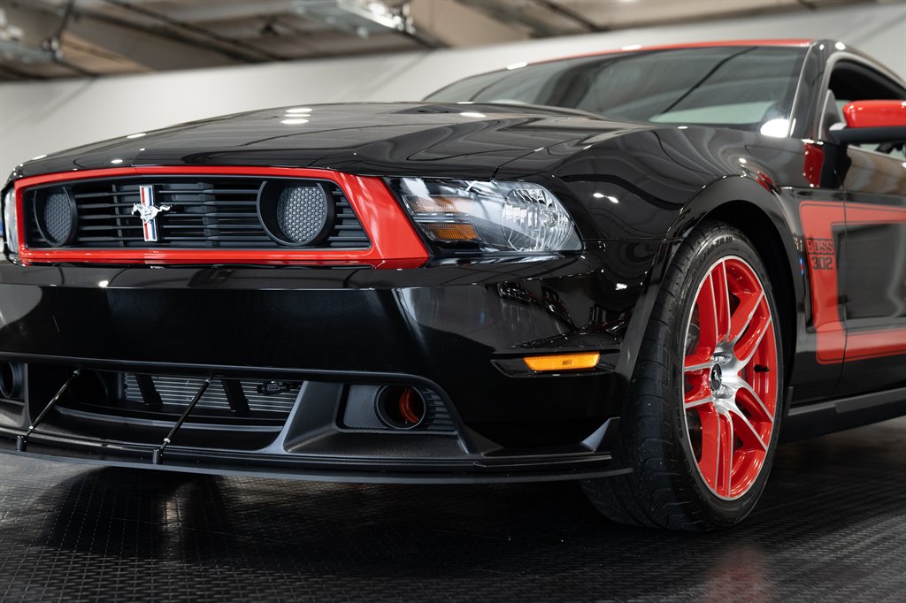 2012 Ford Mustang 16
