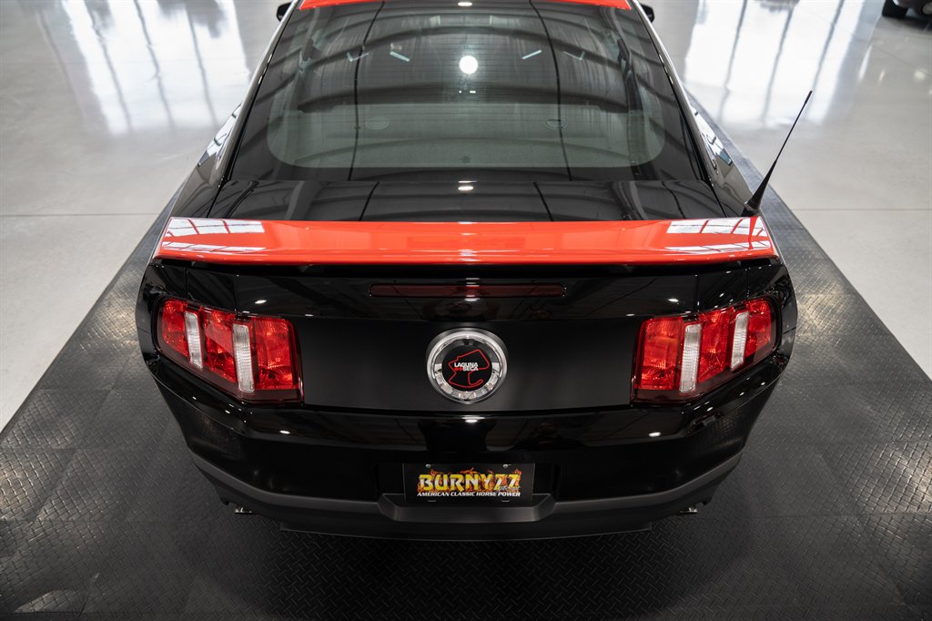 2012 Ford Mustang 29