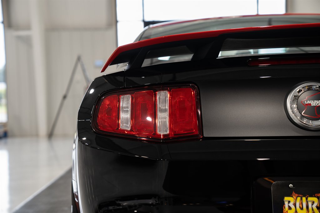 2012 Ford Mustang 33