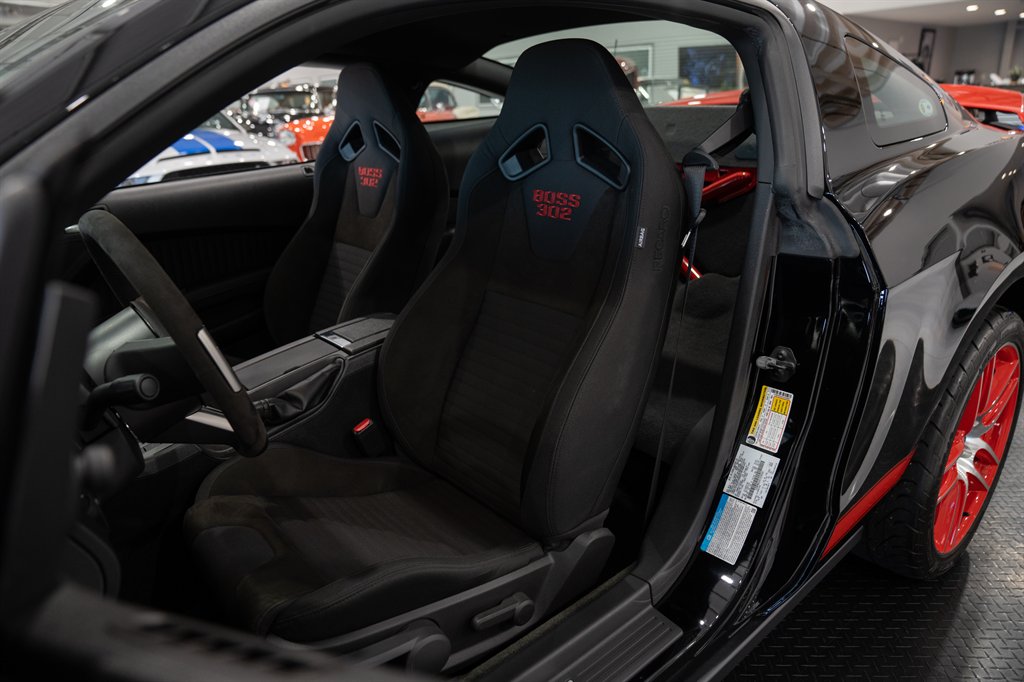 2012 Ford Mustang 40