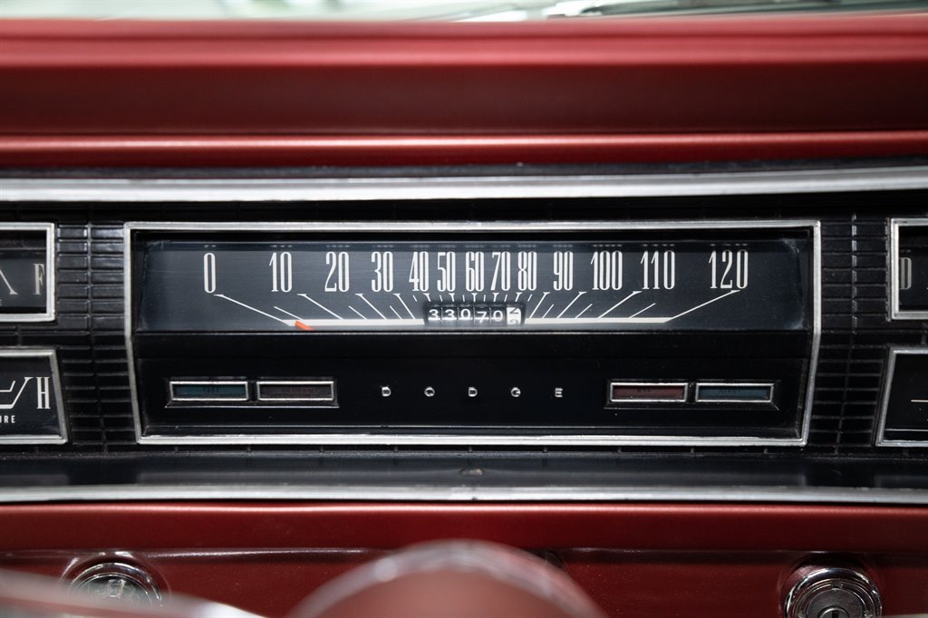 1966 Dodge Coronet 500 35