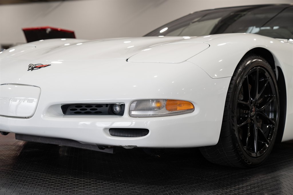2000 Chevrolet  Corvette 17
