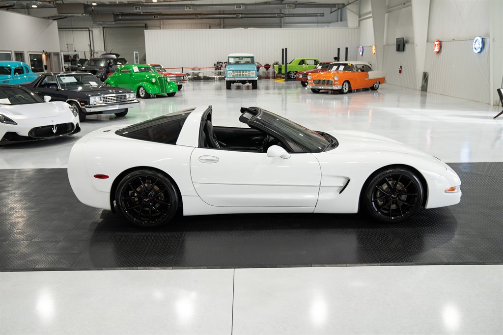 2000 Chevrolet  Corvette 12