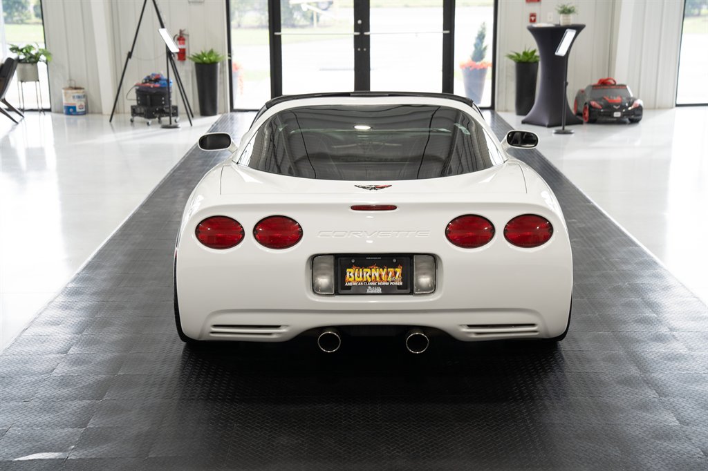 2000 Chevrolet  Corvette 8