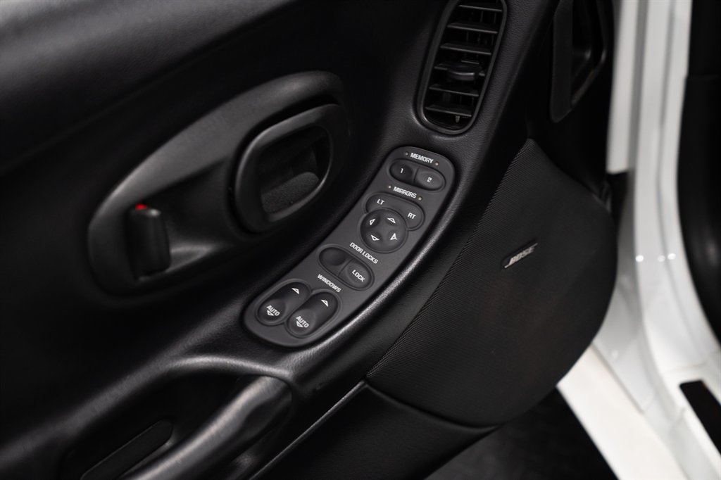 2000 Chevrolet  Corvette 42