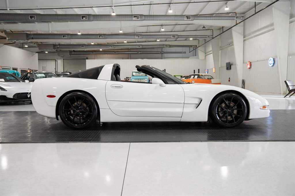 2000 Chevrolet  Corvette 11