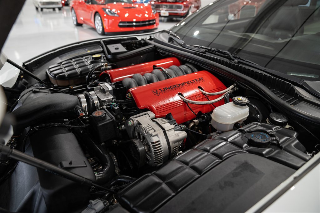 2000 Chevrolet  Corvette 76