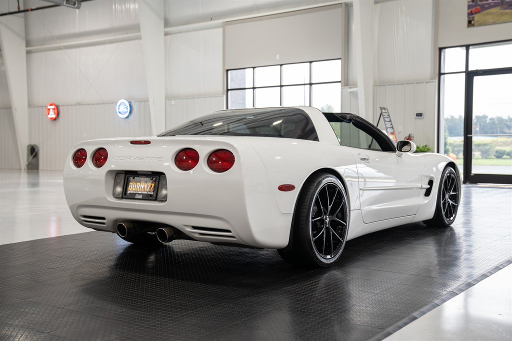 2000 Chevrolet  Corvette 9