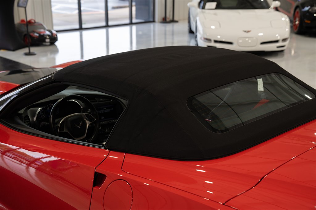 2015 Chevrolet Corvette 16