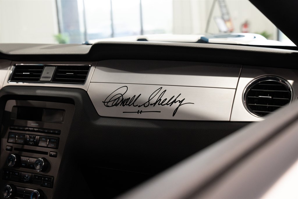 2011 Ford Shelby Mustang 64