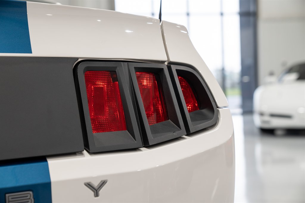 2011 Ford Shelby Mustang 33