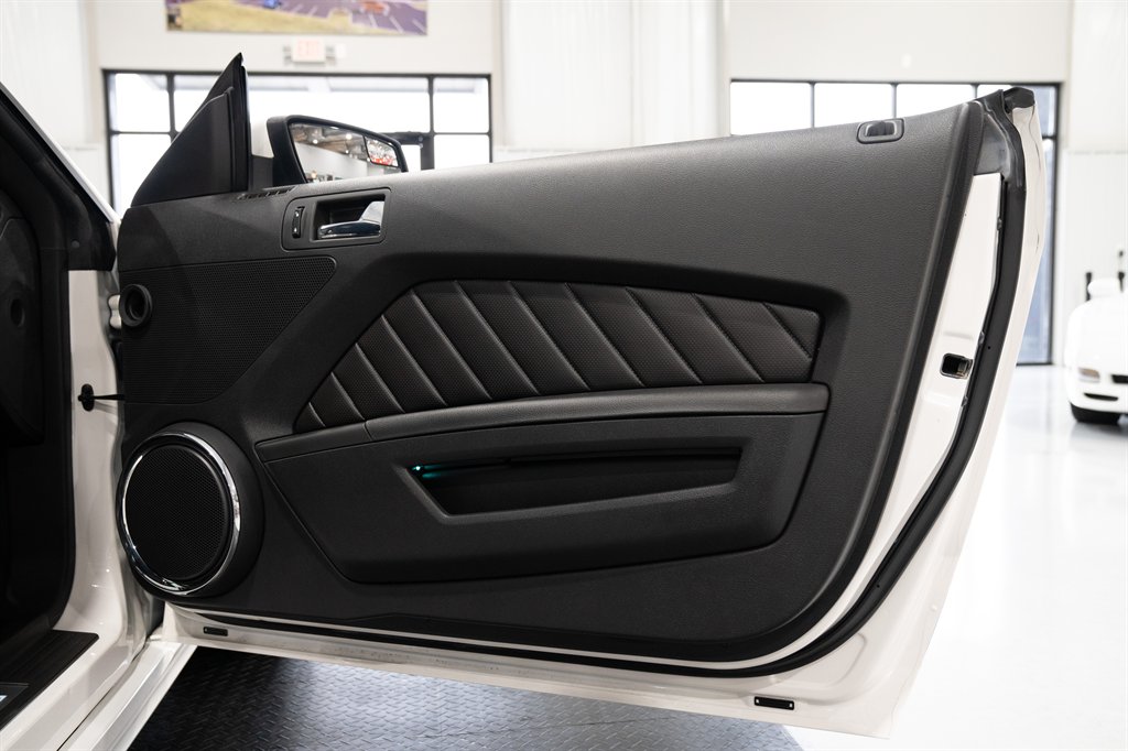 2011 Ford Shelby Mustang 69