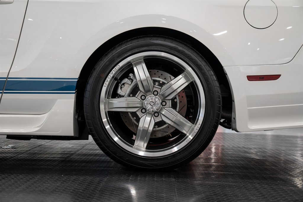 2011 Ford Shelby Mustang 39