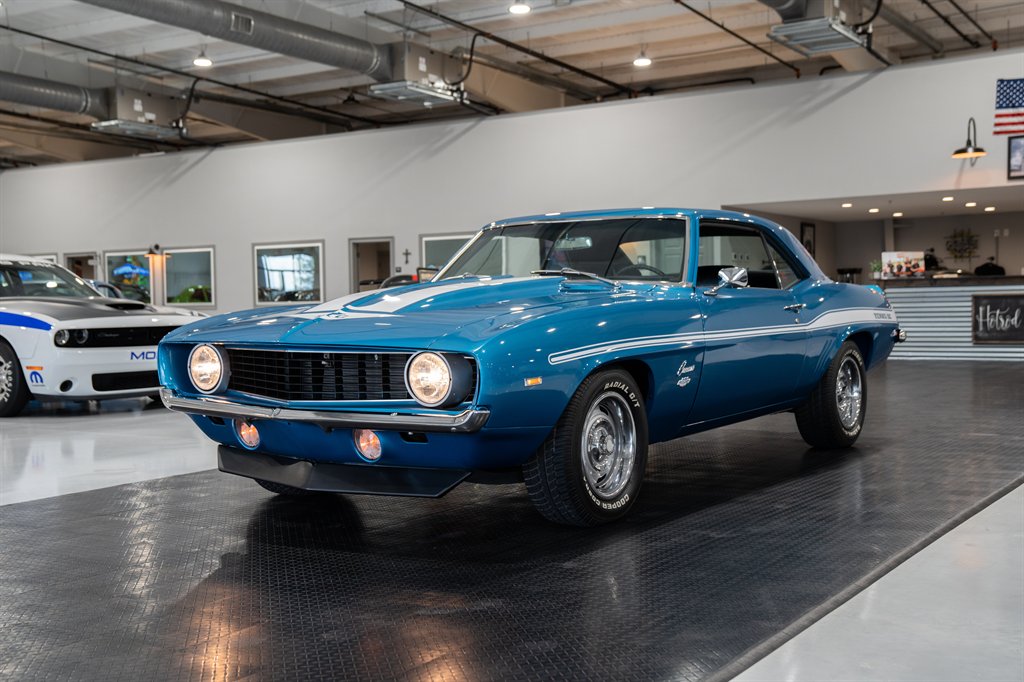 1969 Chevrolet Camaro Yenko Clone 1