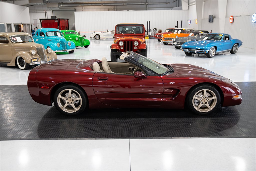 2003 Chevrolet Corvette 12