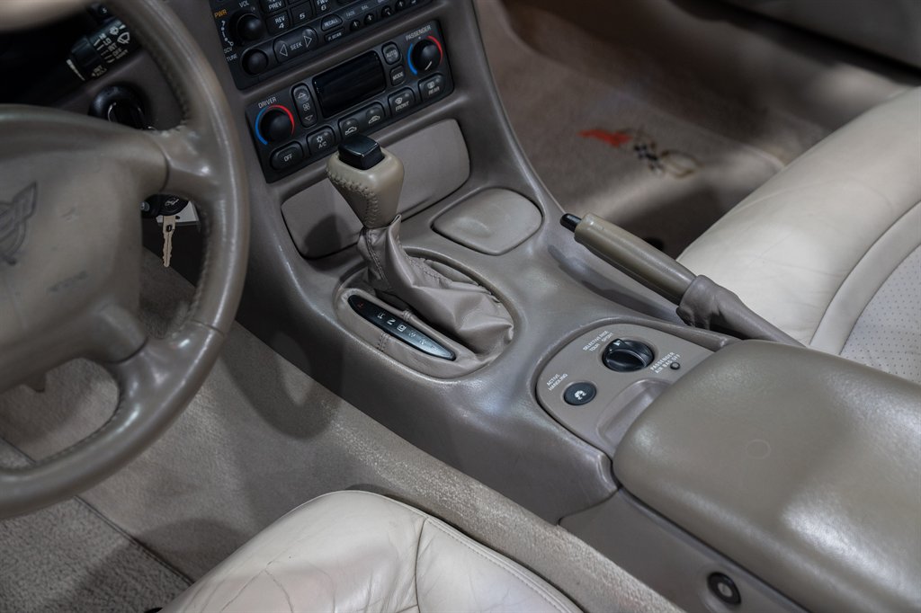 2003 Chevrolet Corvette 52