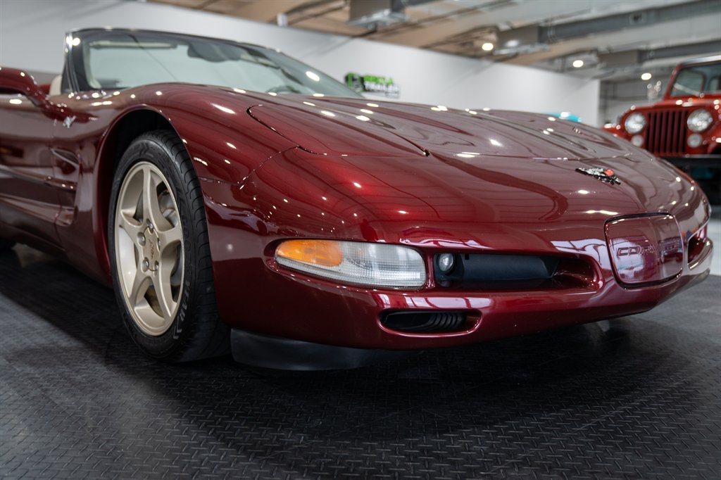 2003 Chevrolet Corvette 21