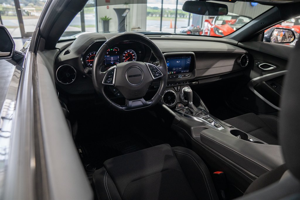 2022 Chevrolet Camaro 40