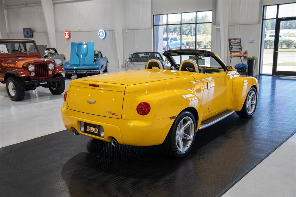 2004 Chevrolet SSR 10