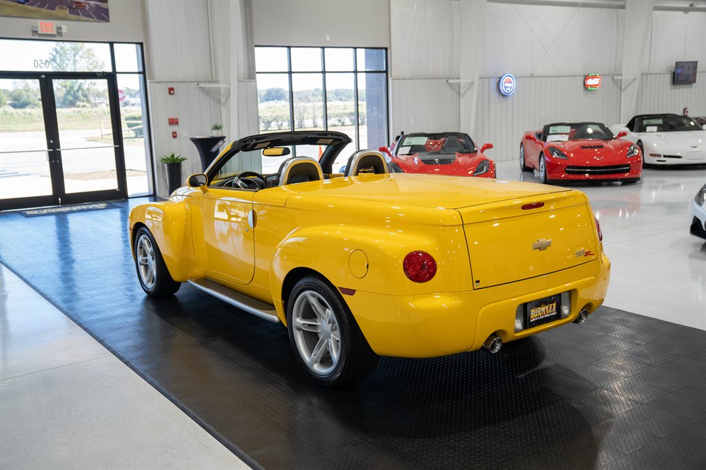 2004 Chevrolet SSR 6