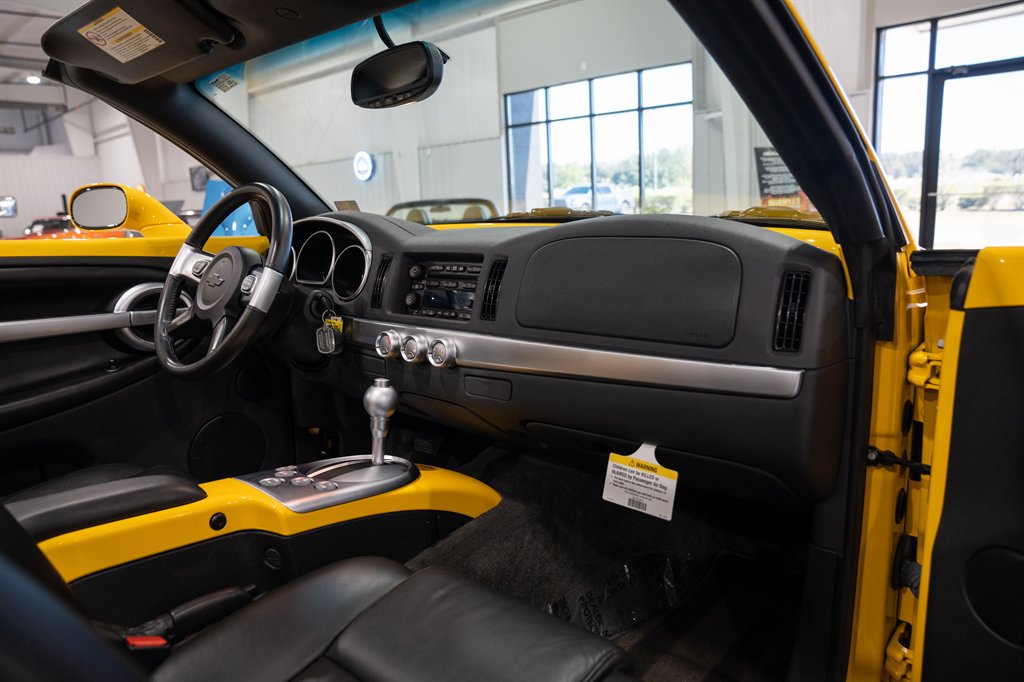 2004 Chevrolet SSR 67