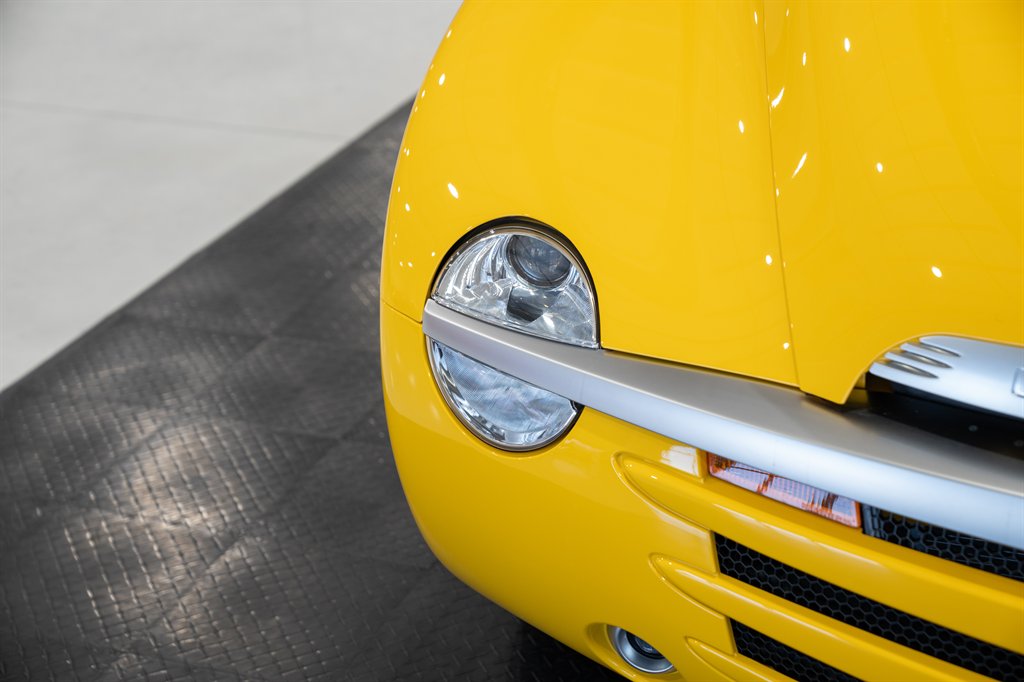 2004 Chevrolet SSR 22
